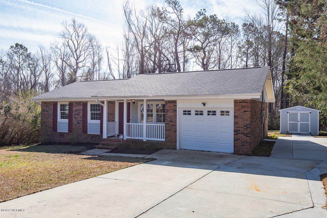 302 Sheffield Road Jacksonville, NC 28546 - Photo 2 of 32 RE-2