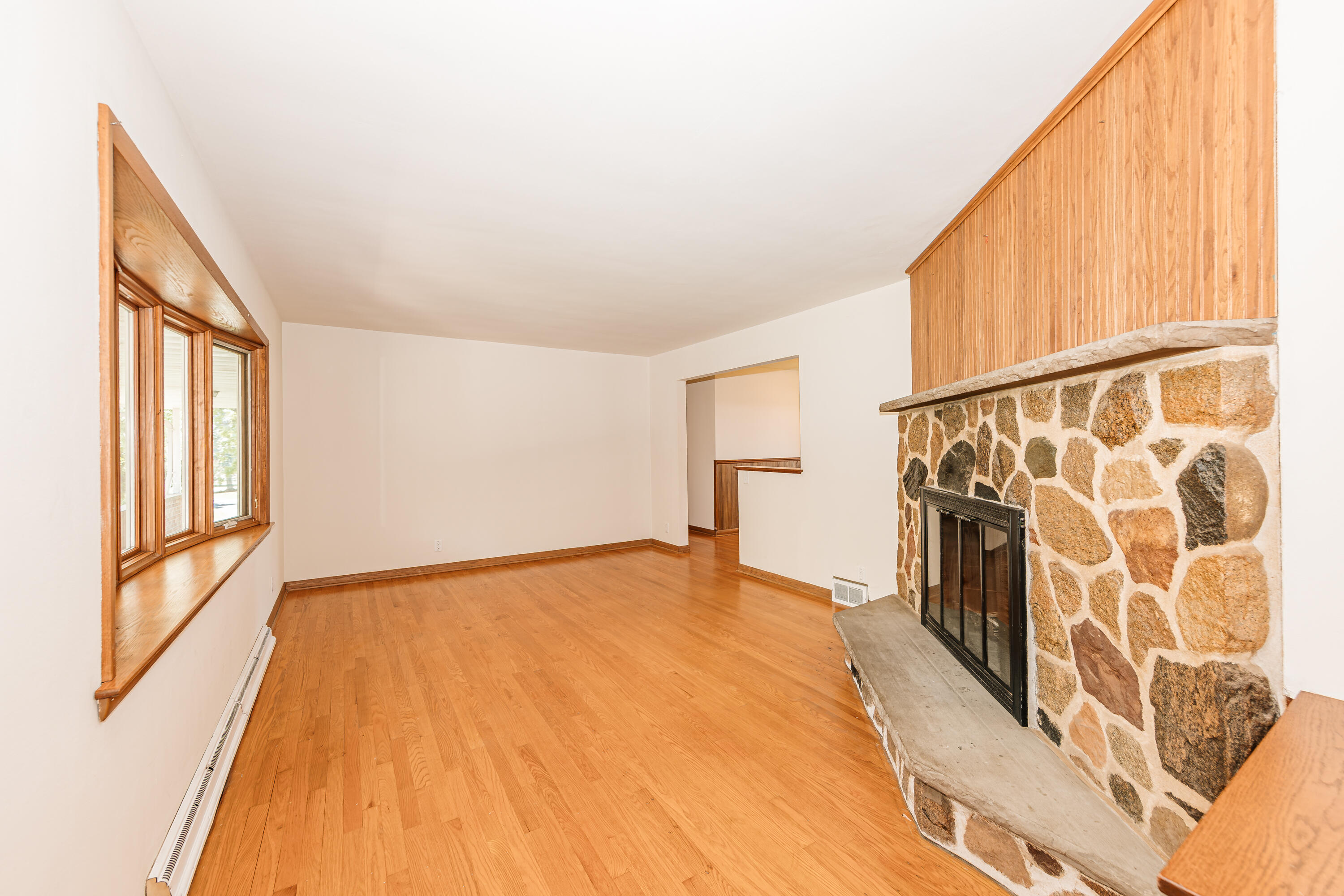 21670 West Glengarry Road New Berlin, WI 53146 - Photo 11 of 50 Over 1400 sq. ft.