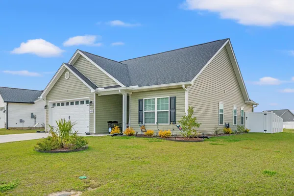 $270,000 | 406 Shallow Cv Drive, Conway, SC 29527