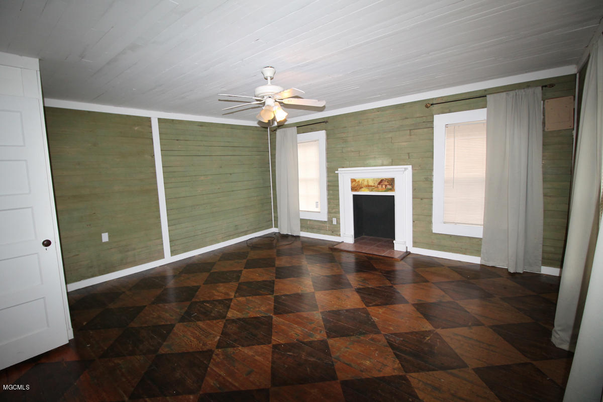 179 Horn Road Lucedale, MS 39452 - Photo 15 of 40 Master bedroom