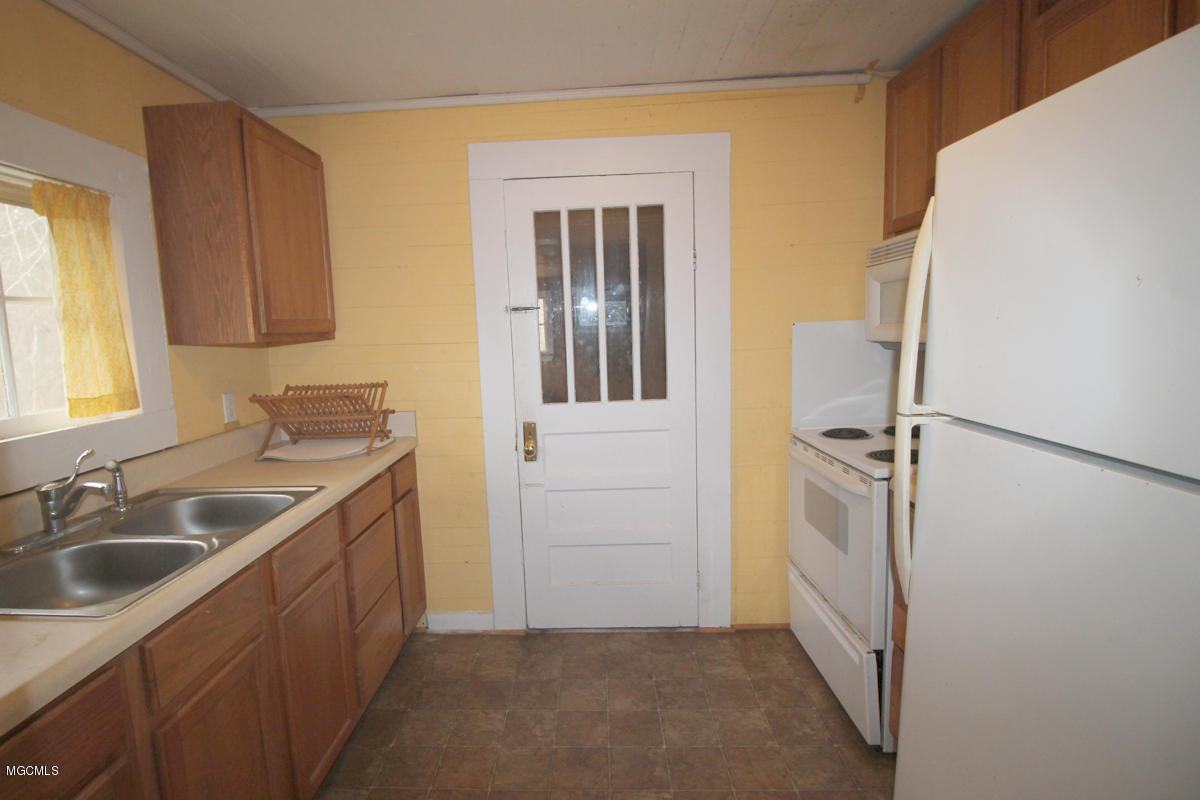 179 Horn Road Lucedale, MS 39452 - Photo 7 of 40 Kitchen