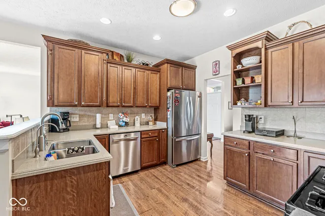 $394,500 | 1273 Balsam Fir Pass, Avon, IN 46123