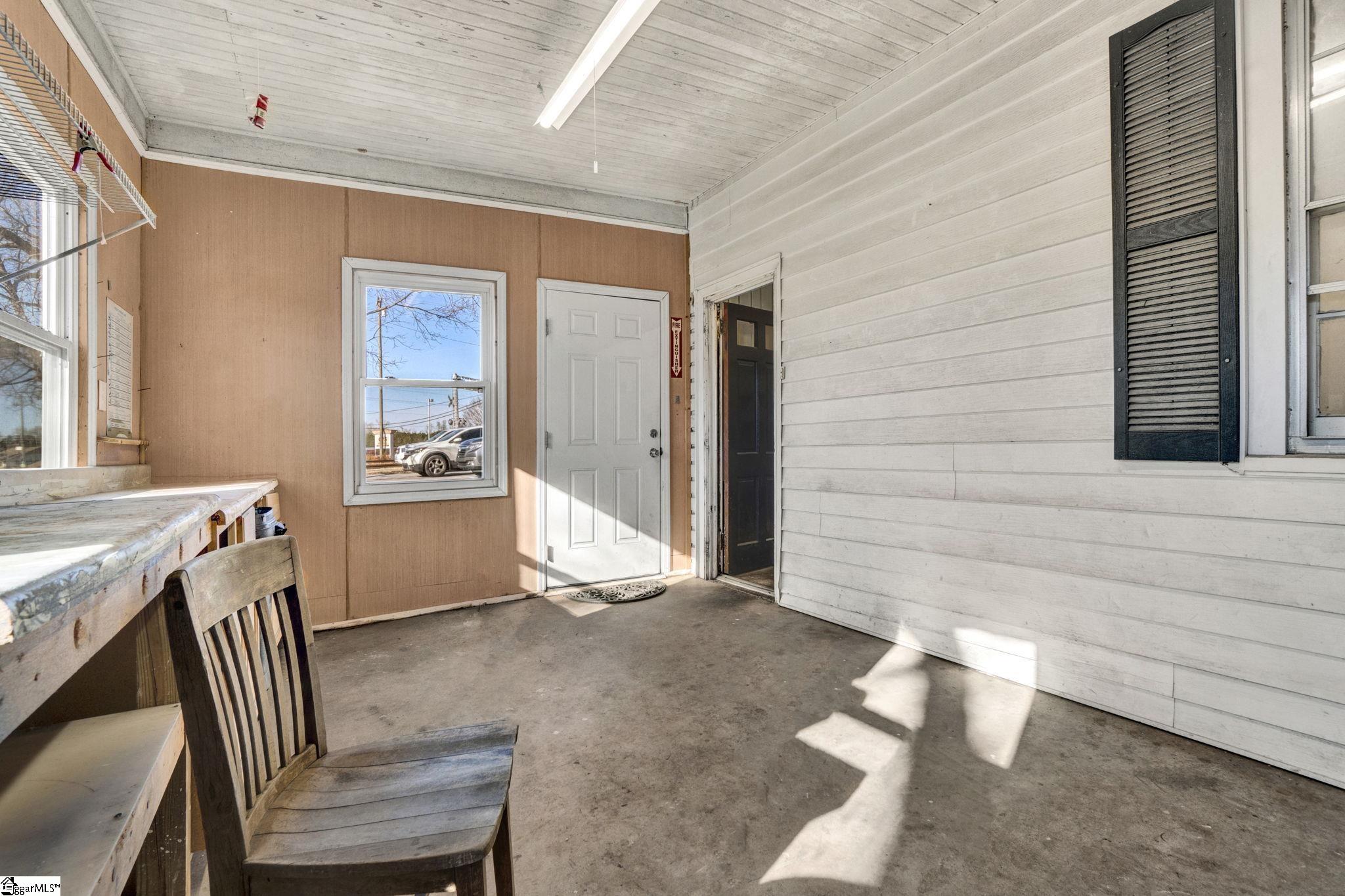 108 Keowee School Road Seneca, SC 29672 - Photo 29 of 37 Gallery Image 29