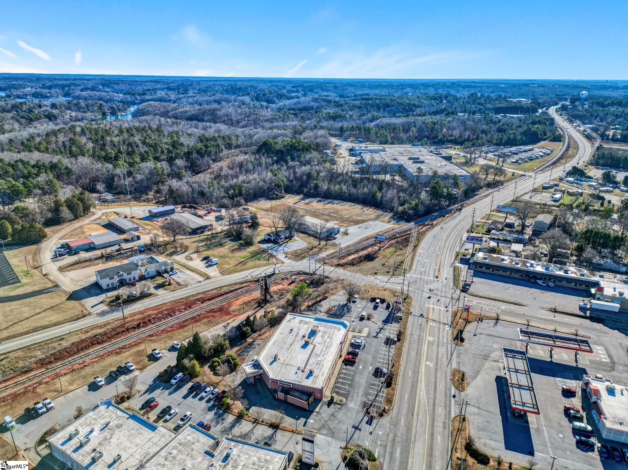 108 Keowee School Road Seneca, SC 29672 - Photo 5 of 37 Gallery Image 5