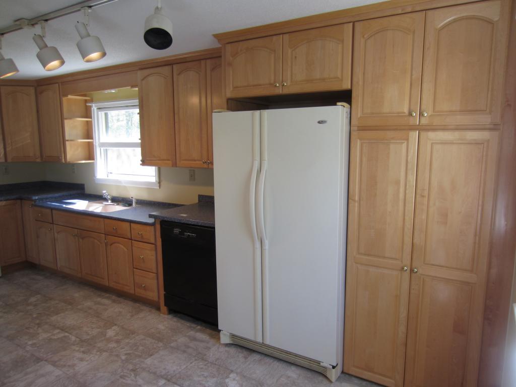8 Redwing Road Concord, NH 03301 - Photo 3 of 17