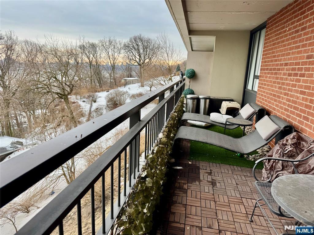 4 Horizon Road, Unit G20 Fort Lee, NJ 07024 - Photo 3 of 13 a view of entryway with wooden floor