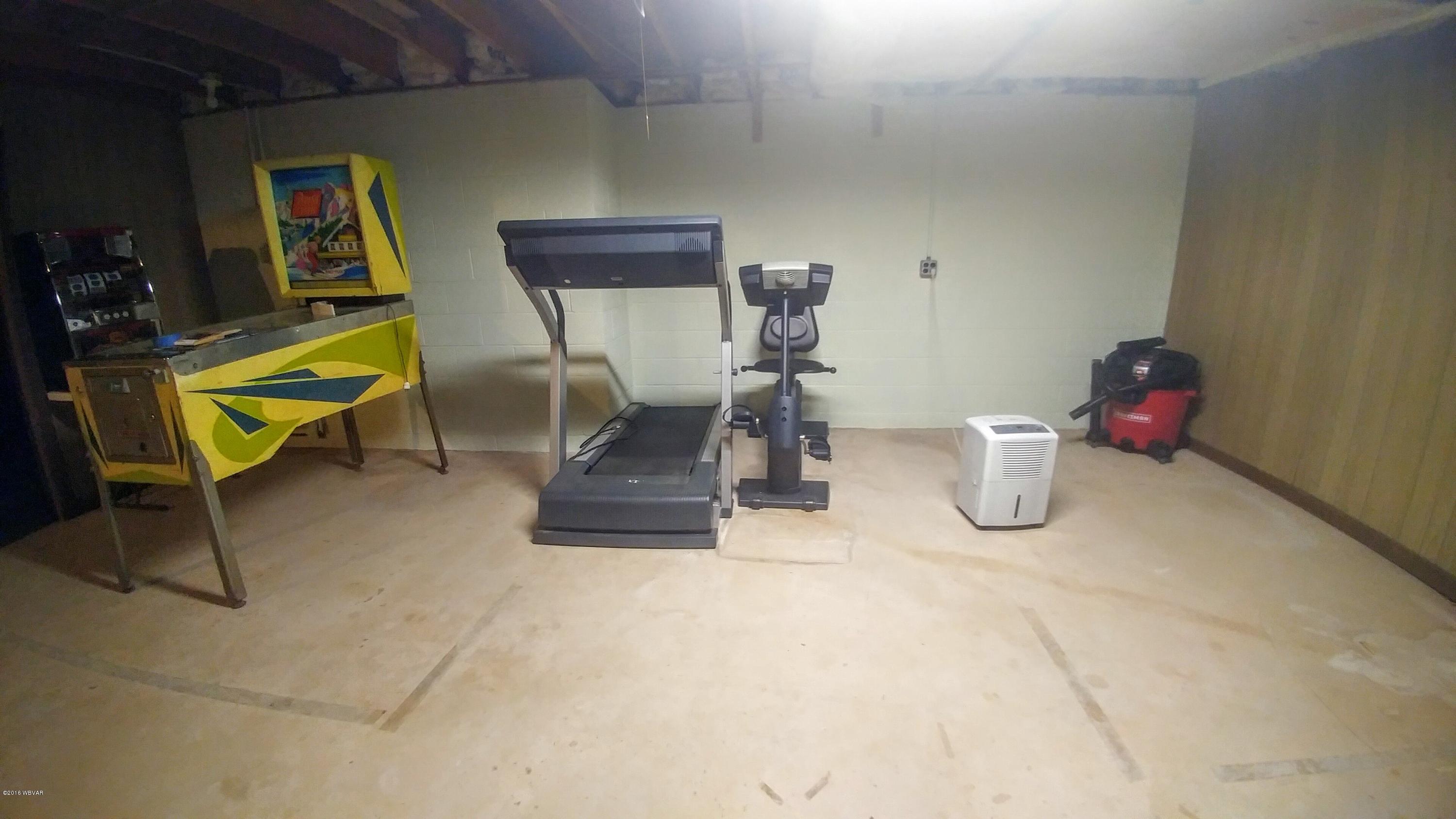 2140 Reed Street Williamsport, PA 17701 - Photo 16 of 23 Workout/Game Room
