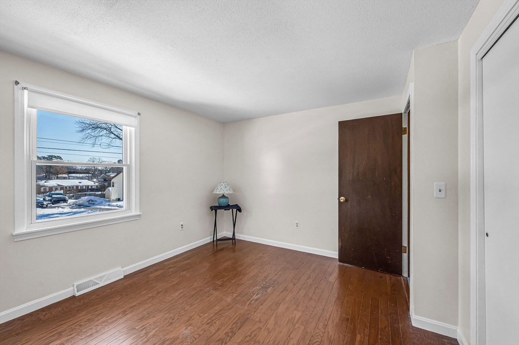 88 Basil Road Chicopee, MA 01020 - Photo 17 of 29