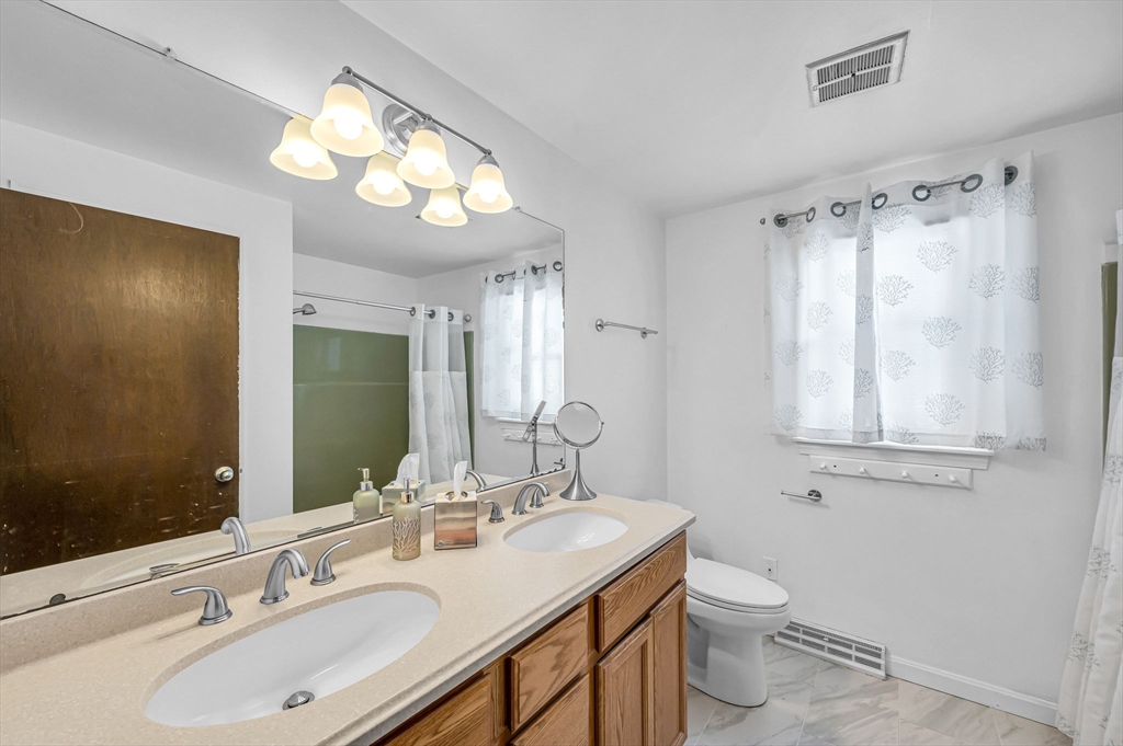 88 Basil Road Chicopee, MA 01020 - Photo 19 of 29