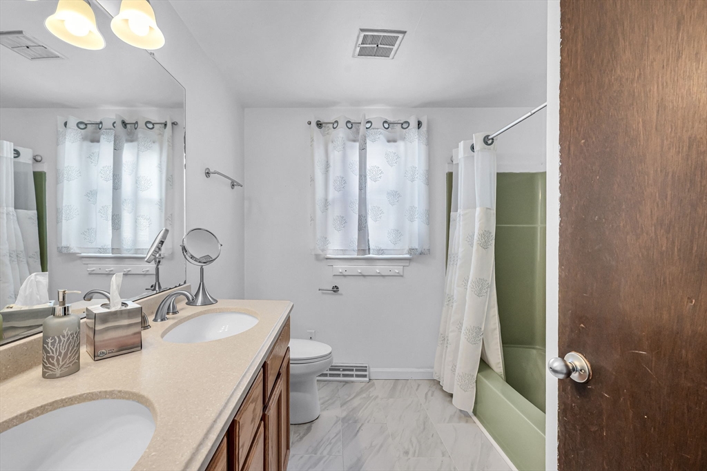 88 Basil Road Chicopee, MA 01020 - Photo 20 of 29