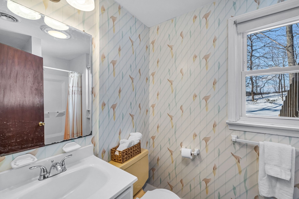 88 Basil Road Chicopee, MA 01020 - Photo 23 of 29