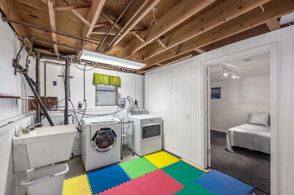 88 Basil Road Chicopee, MA 01020 - Photo 24 of 29