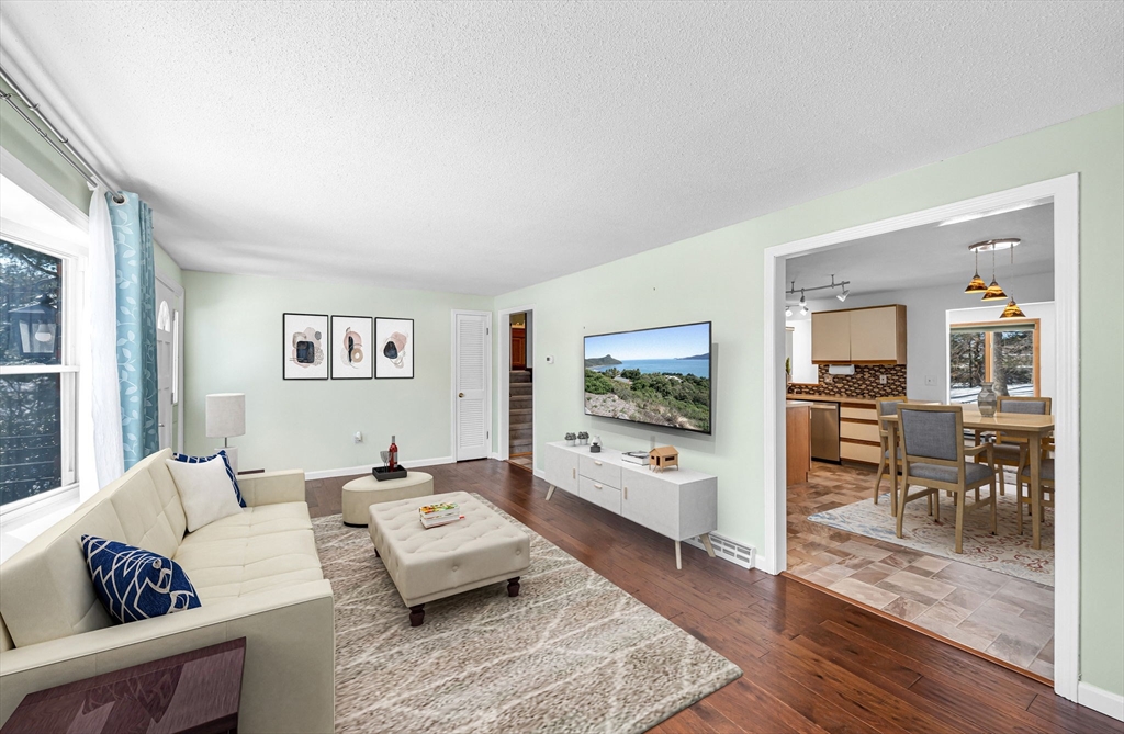 88 Basil Road Chicopee, MA 01020 - Photo 3 of 29