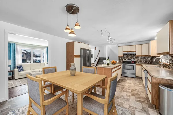 $432,500 | 88 Basil Road, Chicopee, MA 01020