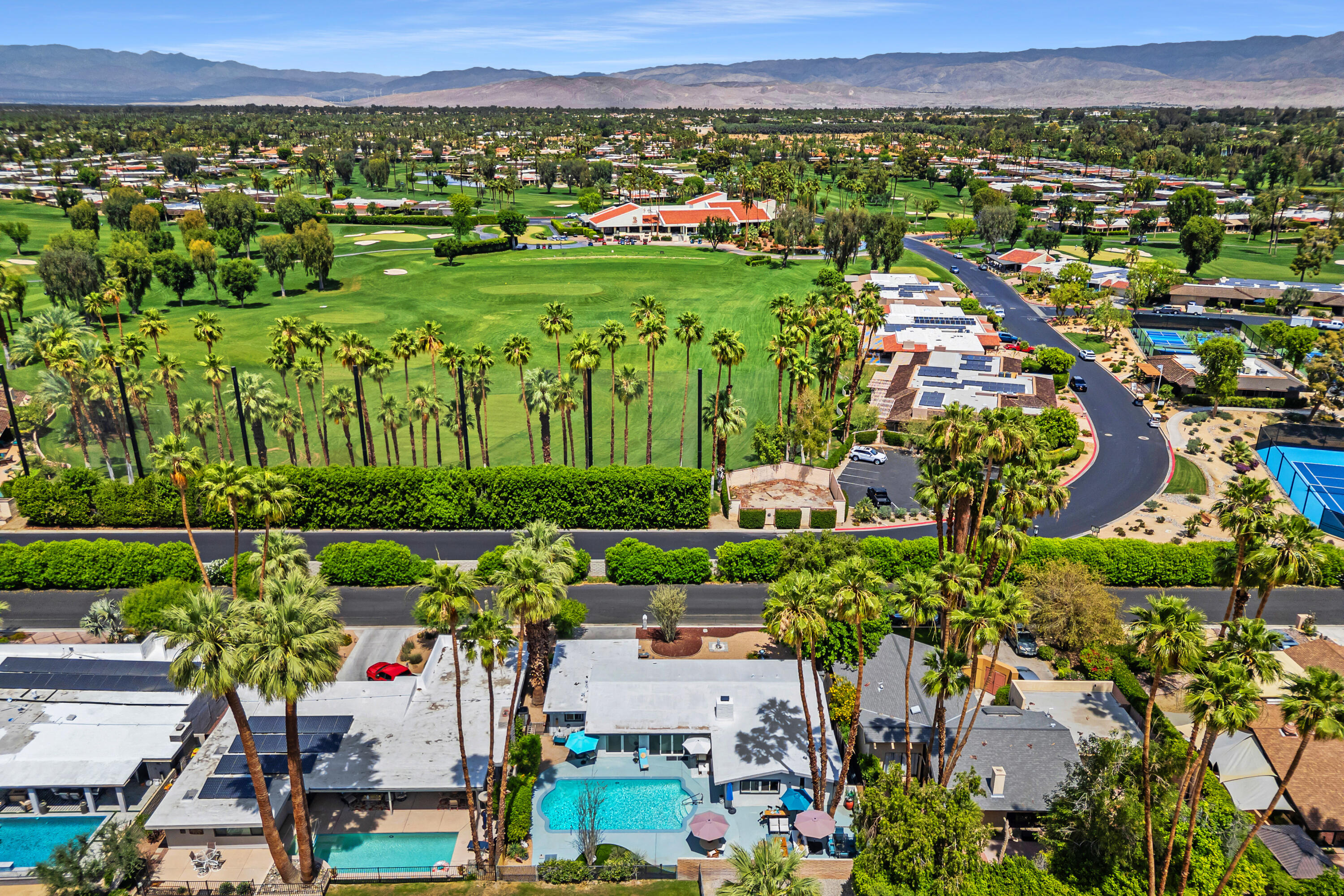71305 Kempton Avenue Rancho Mirage, CA 92270 - Photo 58 of 58 an aerial view of multiple house