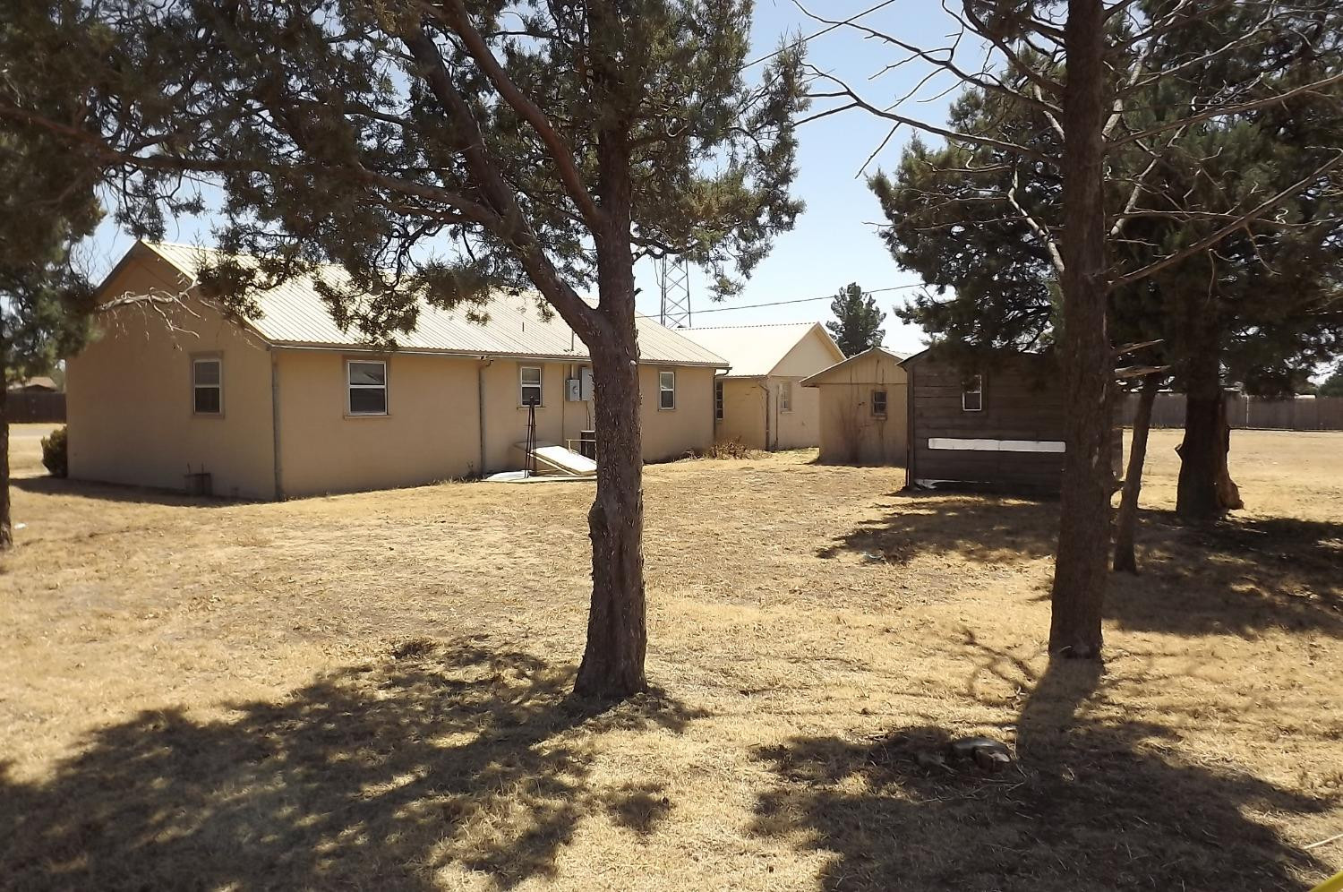 607 Avenue J Shallowater, TX 79363 - Photo 4 of 10 Photo 4