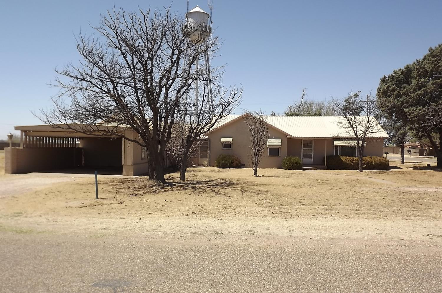 607 Avenue J Shallowater, TX 79363 - Photo 8 of 10 Photo 8