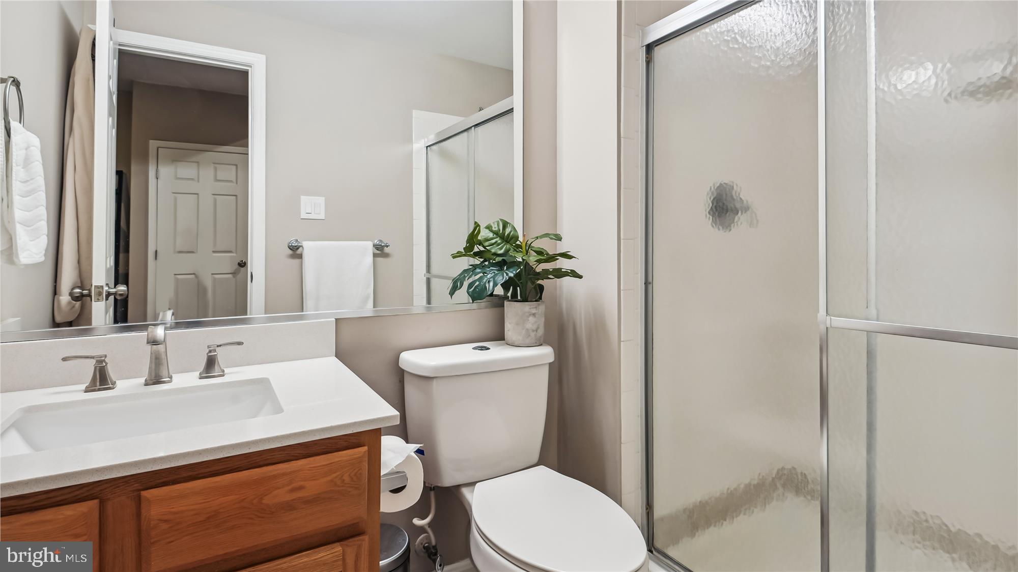 43484 Blacksmith Square Ashburn, VA 20147 - Photo 28 of 53 Bath LL