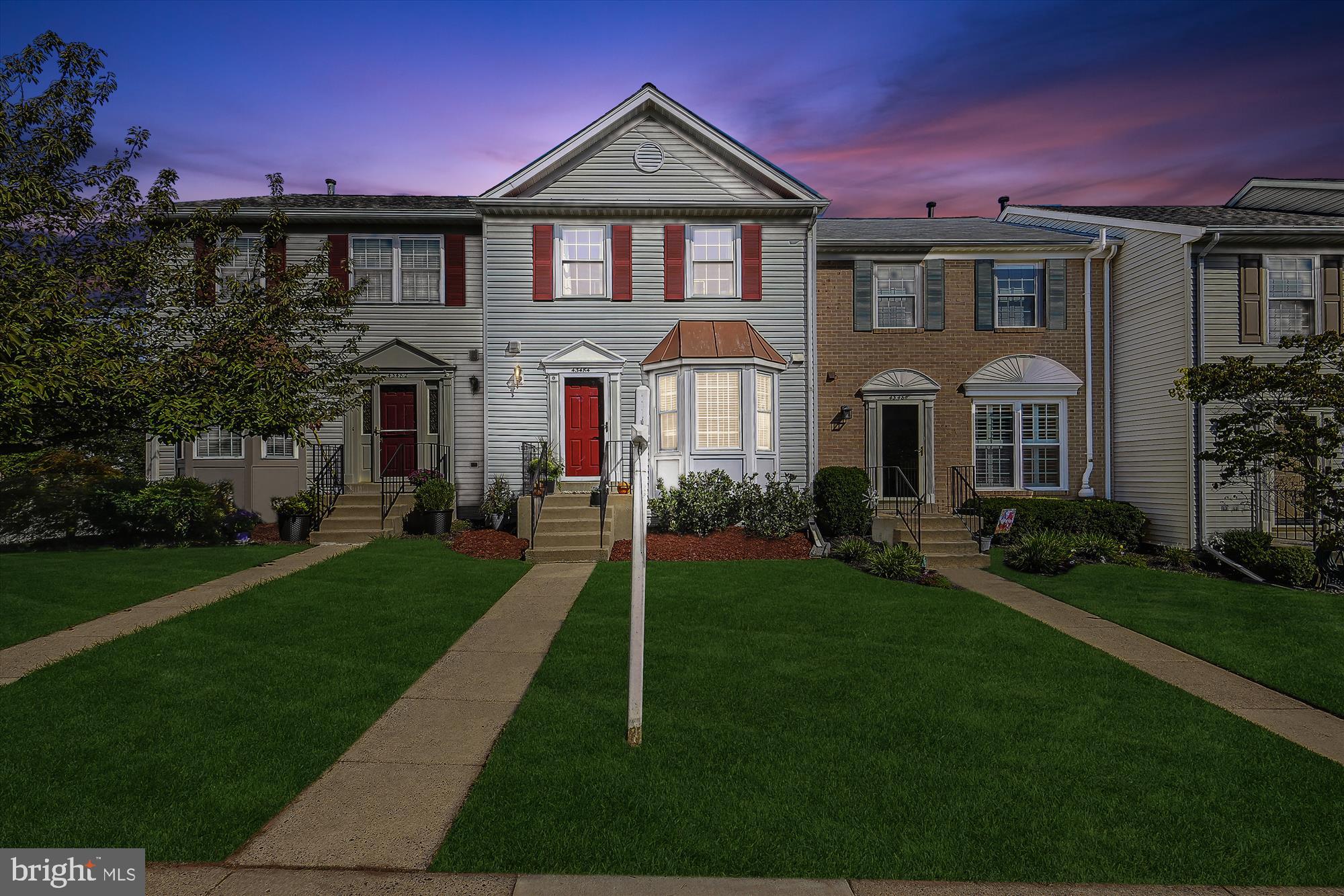 43484 Blacksmith Square Ashburn, VA 20147 - Photo 3 of 53 Front Elevation