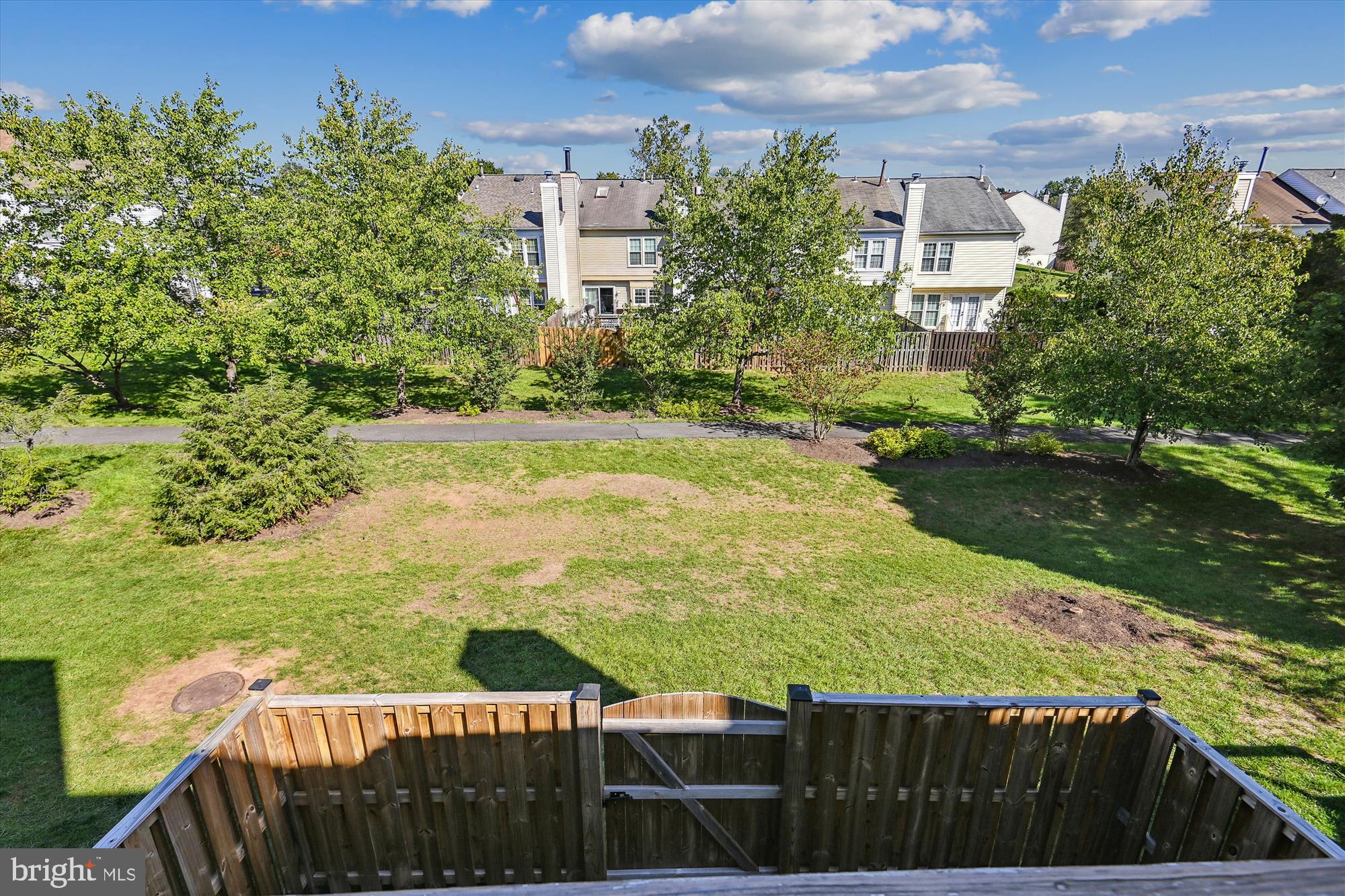 43484 Blacksmith Square Ashburn, VA 20147 - Photo 34 of 53 Deck