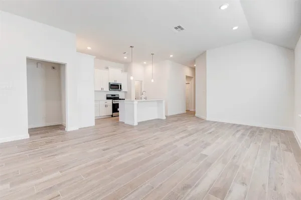 $419,900 | 13214 Hayden Peak Drive, Iowa Colony, TX 77583