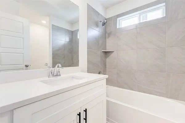 $419,900 | 13214 Hayden Peak Drive, Iowa Colony, TX 77583