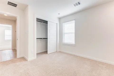 $419,900 | 13214 Hayden Peak Drive, Iowa Colony, TX 77583