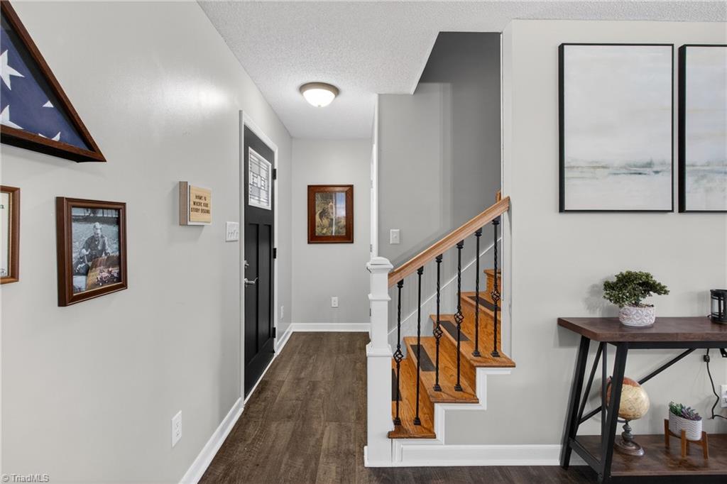 8388 Coachman Lane Rural Hall, NC 27045 - Photo 3 of 42