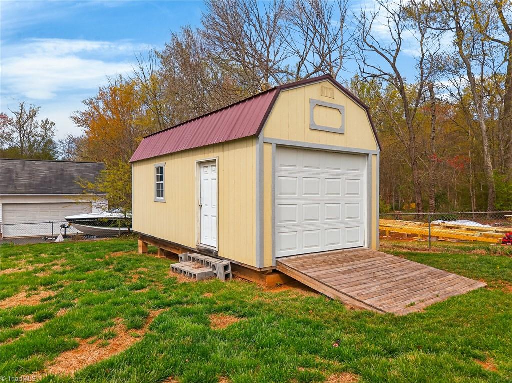 8388 Coachman Lane Rural Hall, NC 27045 - Photo 35 of 42