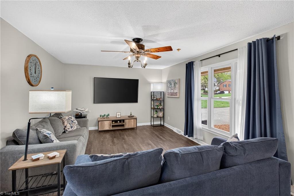 8388 Coachman Lane Rural Hall, NC 27045 - Photo 6 of 42