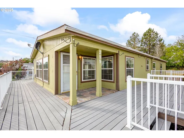 $269,000 | 299 4th Street, Maupin, OR 97037