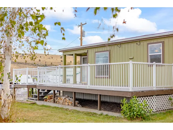 $259,998 | 299 4th Street, Maupin, OR 97037