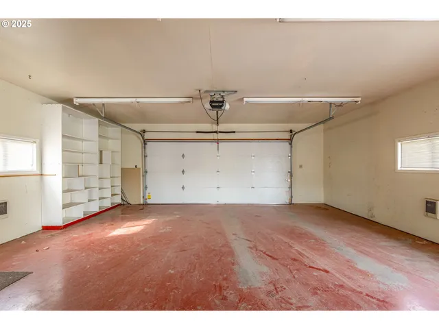 $269,000 | 299 4th Street, Maupin, OR 97037