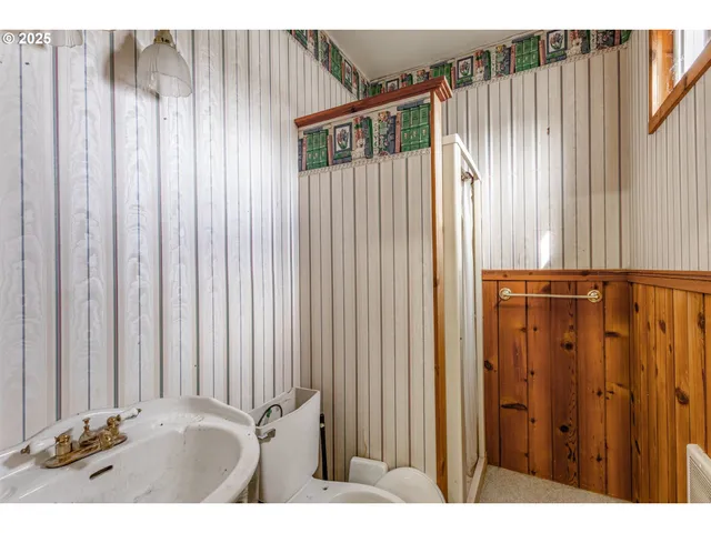 $269,000 | 299 4th Street, Maupin, OR 97037