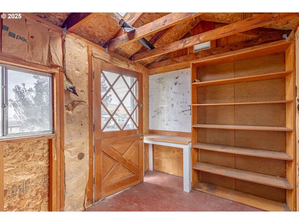 $259,998 | 299 4th Street, Maupin, OR 97037