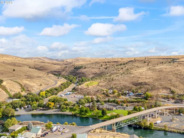 $259,998 | 299 4th Street, Maupin, OR 97037