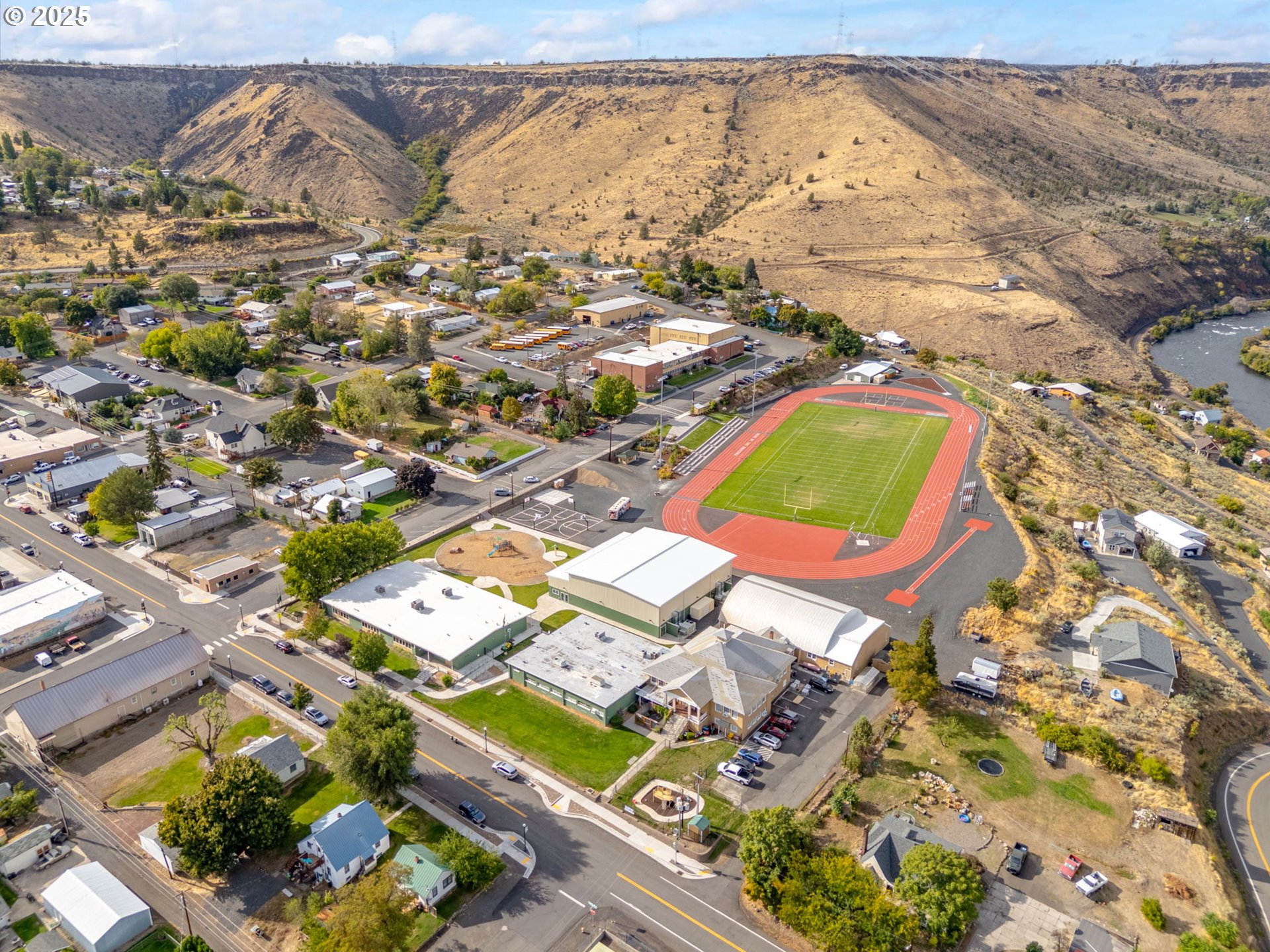 299 4th Street Maupin, OR 97037 - Photo 40 of 43