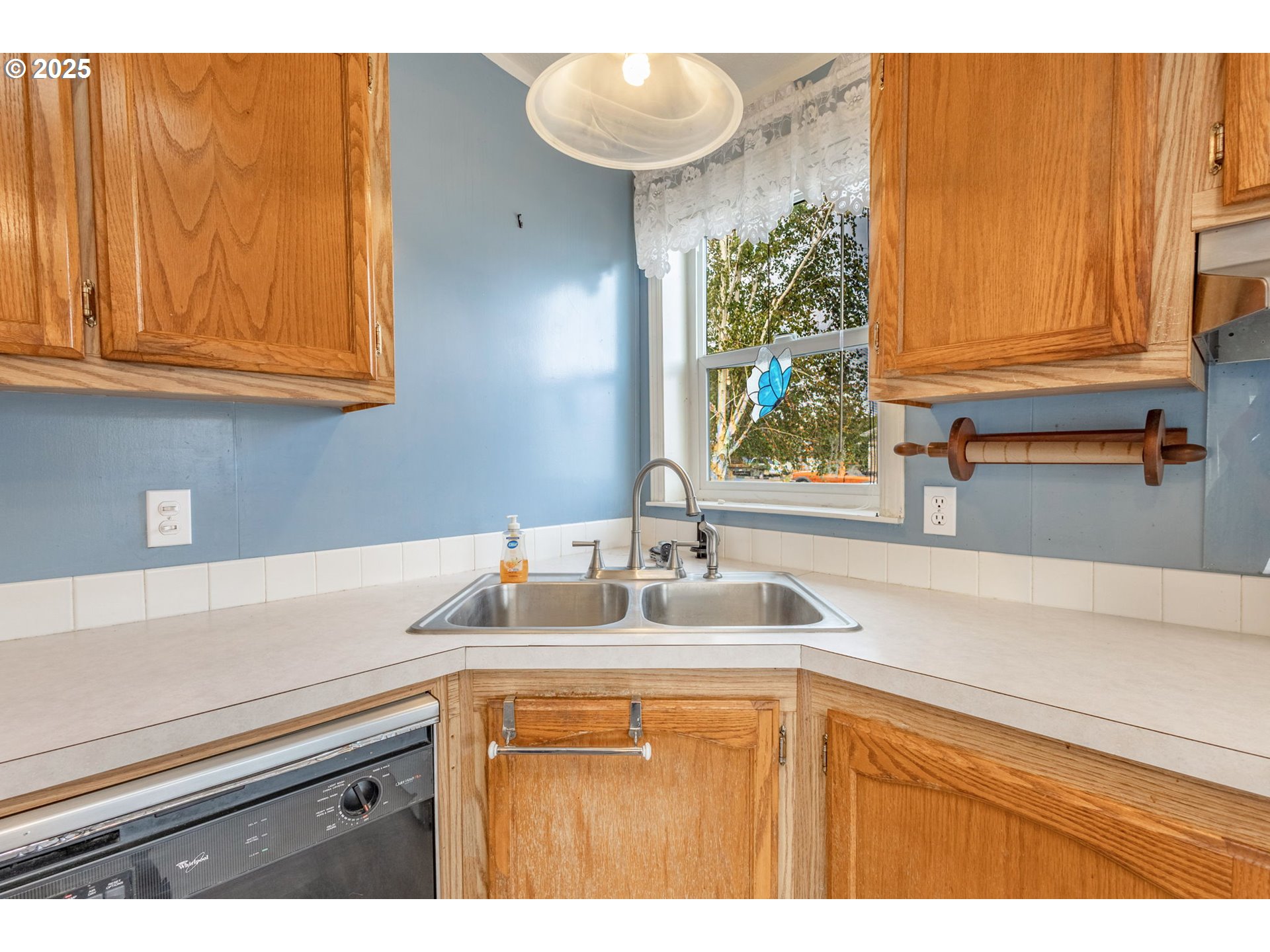 299 4th Street Maupin, OR 97037 - Photo 10 of 43