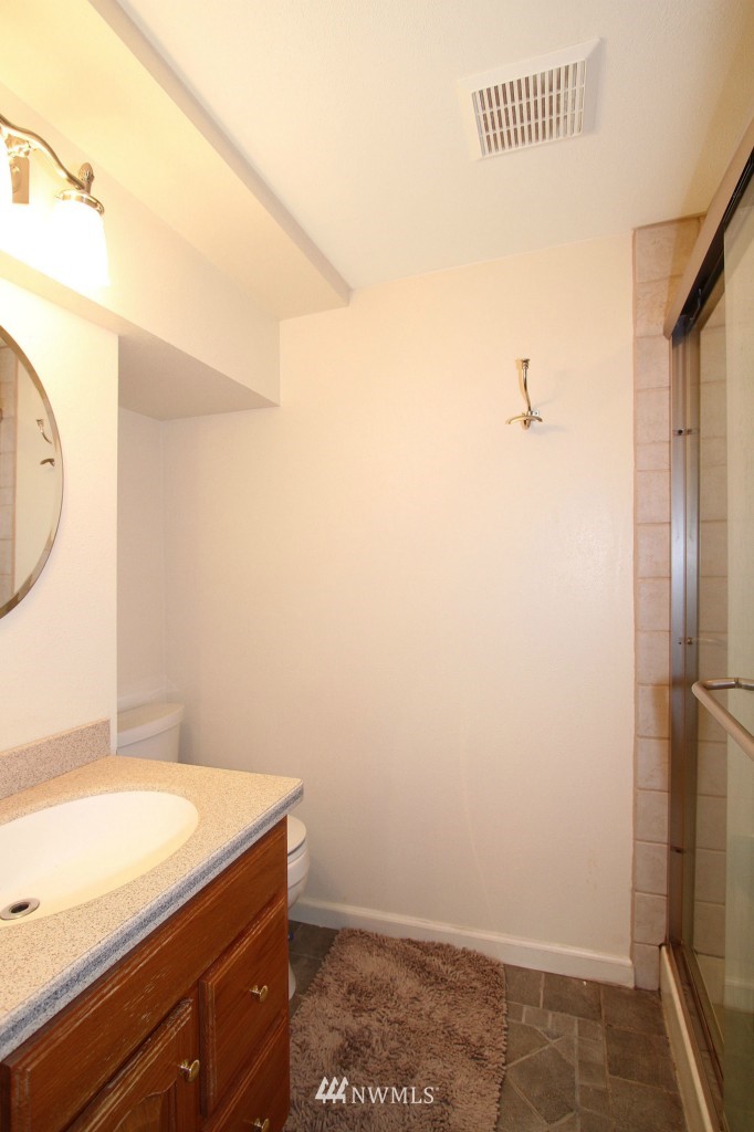 1115 North 37th Street Renton, WA 98056 - Photo 14 of 21