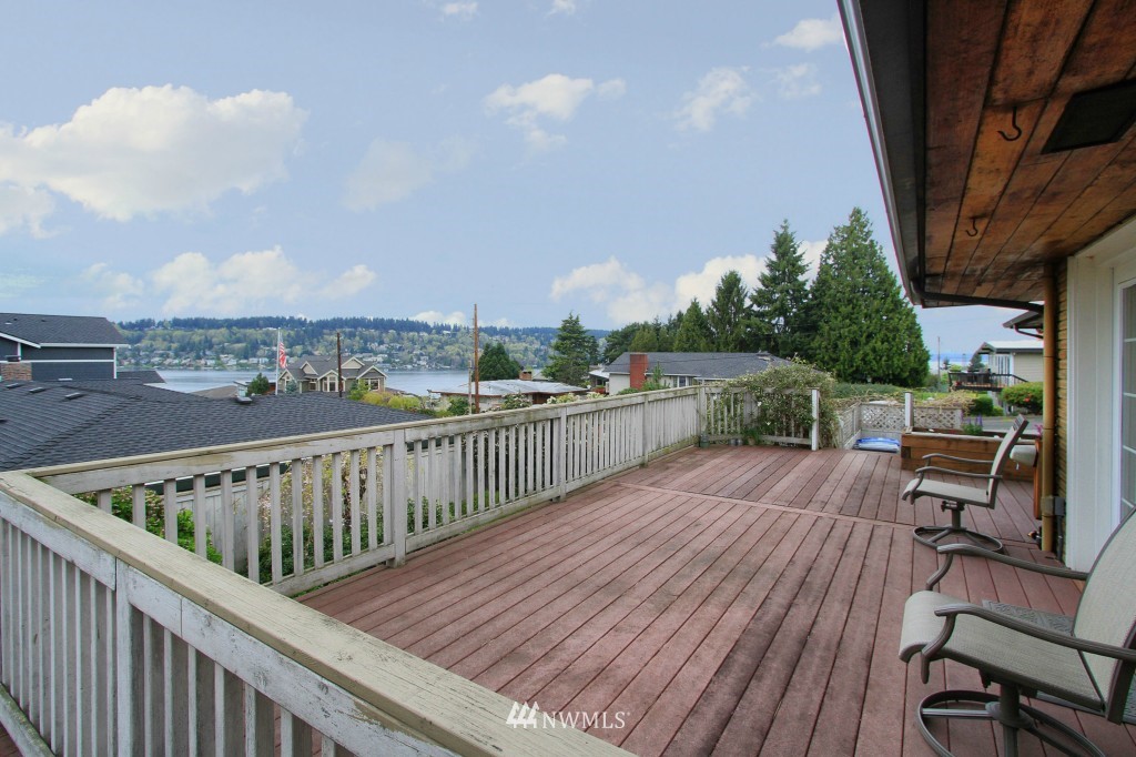 1115 North 37th Street Renton, WA 98056 - Photo 16 of 21
