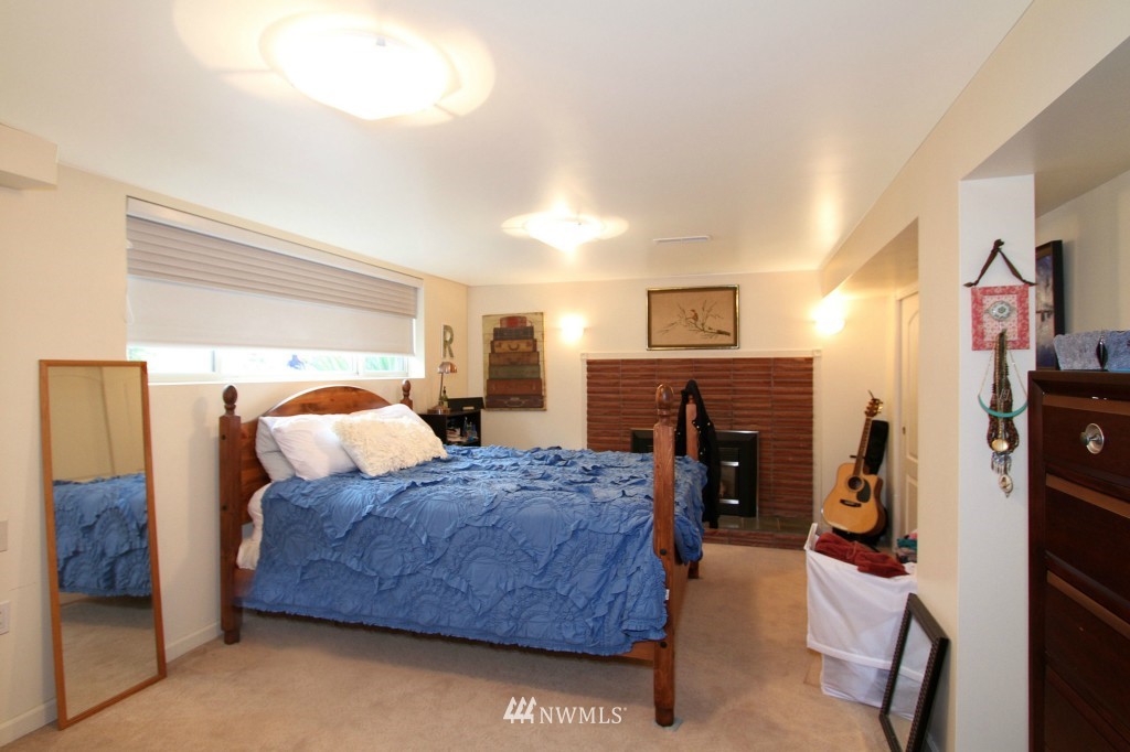 1115 North 37th Street Renton, WA 98056 - Photo 10 of 21