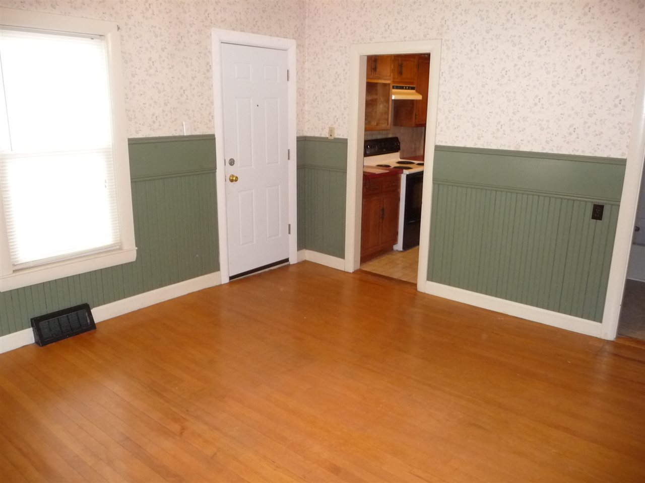 722 Rimmon Street Manchester, NH 03102 - Photo 17 of 19 Gallery Image 17