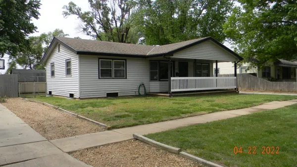 $195,000 | 327 West 7th Street, Haysville, KS 67060