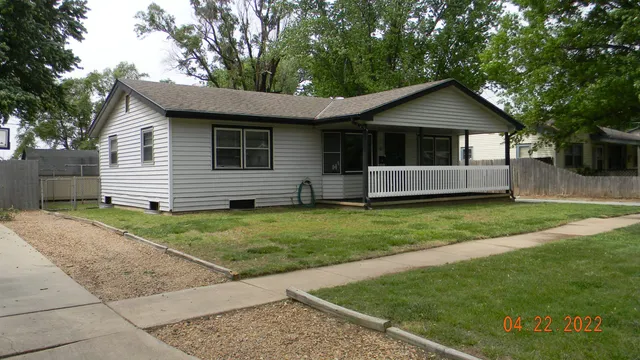 $195,000 | 327 West 7th Street, Haysville, KS 67060