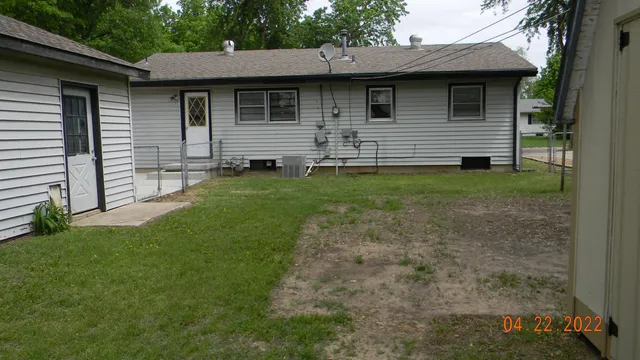 $195,000 | 327 West 7th Street, Haysville, KS 67060