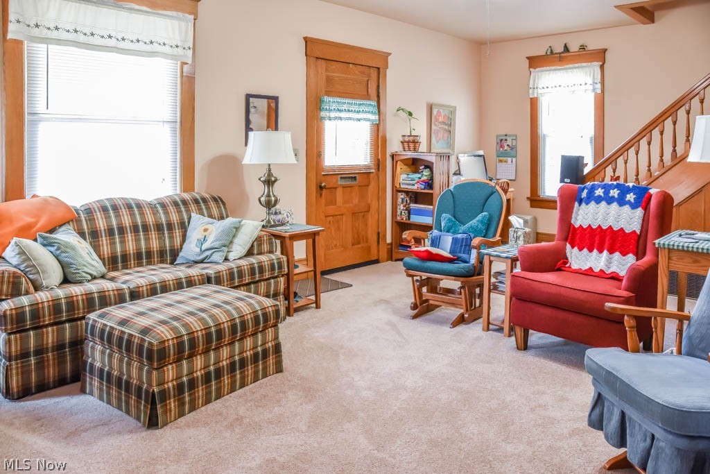 859 Amherst Road Northeast Massillon, OH 44646 - Photo 9 of 17 Living Room