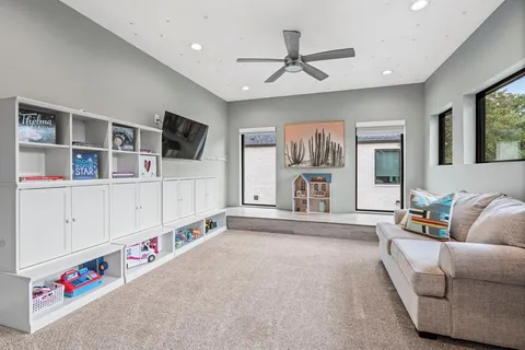 $1,395,000 | 6802 Vada Drive, Dallas, TX 75214