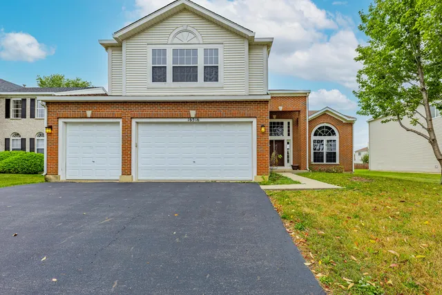 $410,000 | 16516 Coventry Lane, Crest Hill, IL 60403