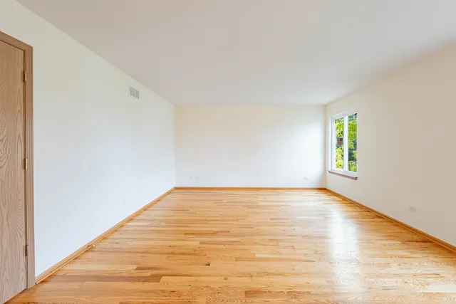 $410,000 | 16516 Coventry Lane, Crest Hill, IL 60403