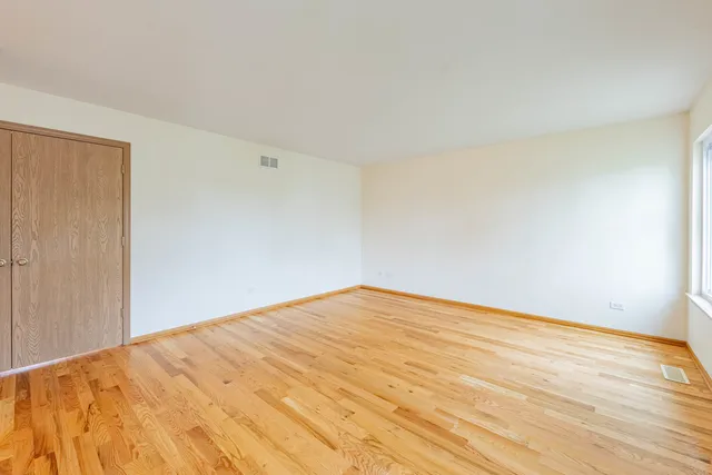 $410,000 | 16516 Coventry Lane, Crest Hill, IL 60403